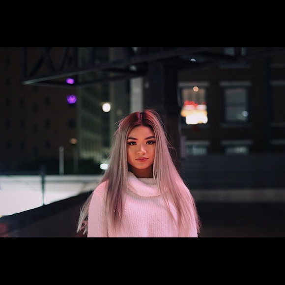 MEET YOUR POSHER 🤪 - Picture 4 of 4